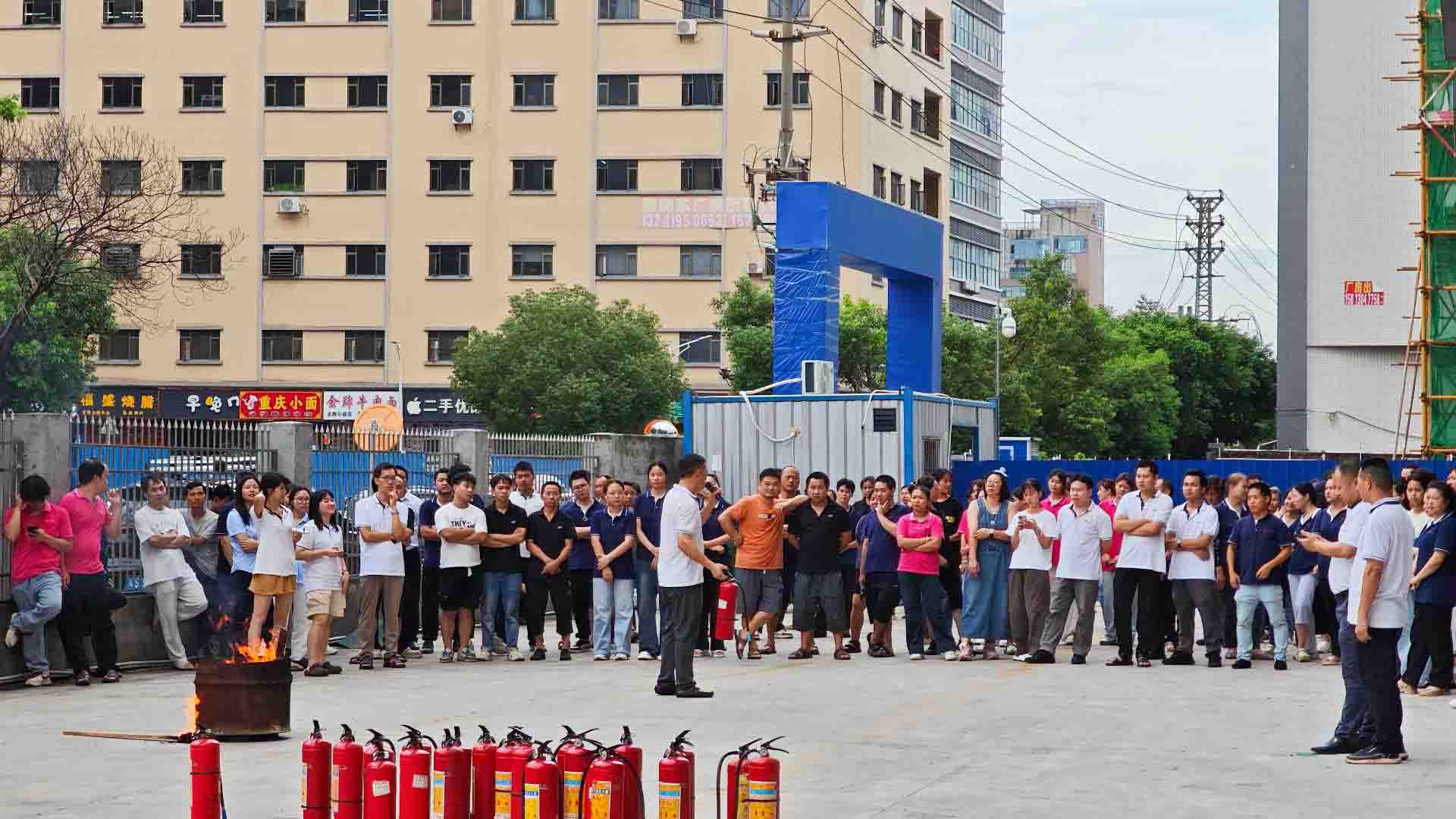 Chungfo führt Feuerübungen durch, um Brände zu verhindern, bevor sie entstehen – Fokus auf Qualität und Schutz der Sicherheit